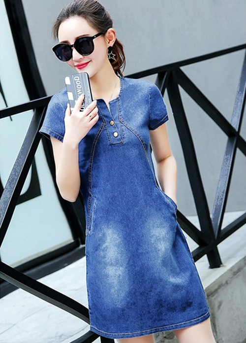 ĐẦM JEAN SUÔNG CỔ V ĐÍNH NÚT 